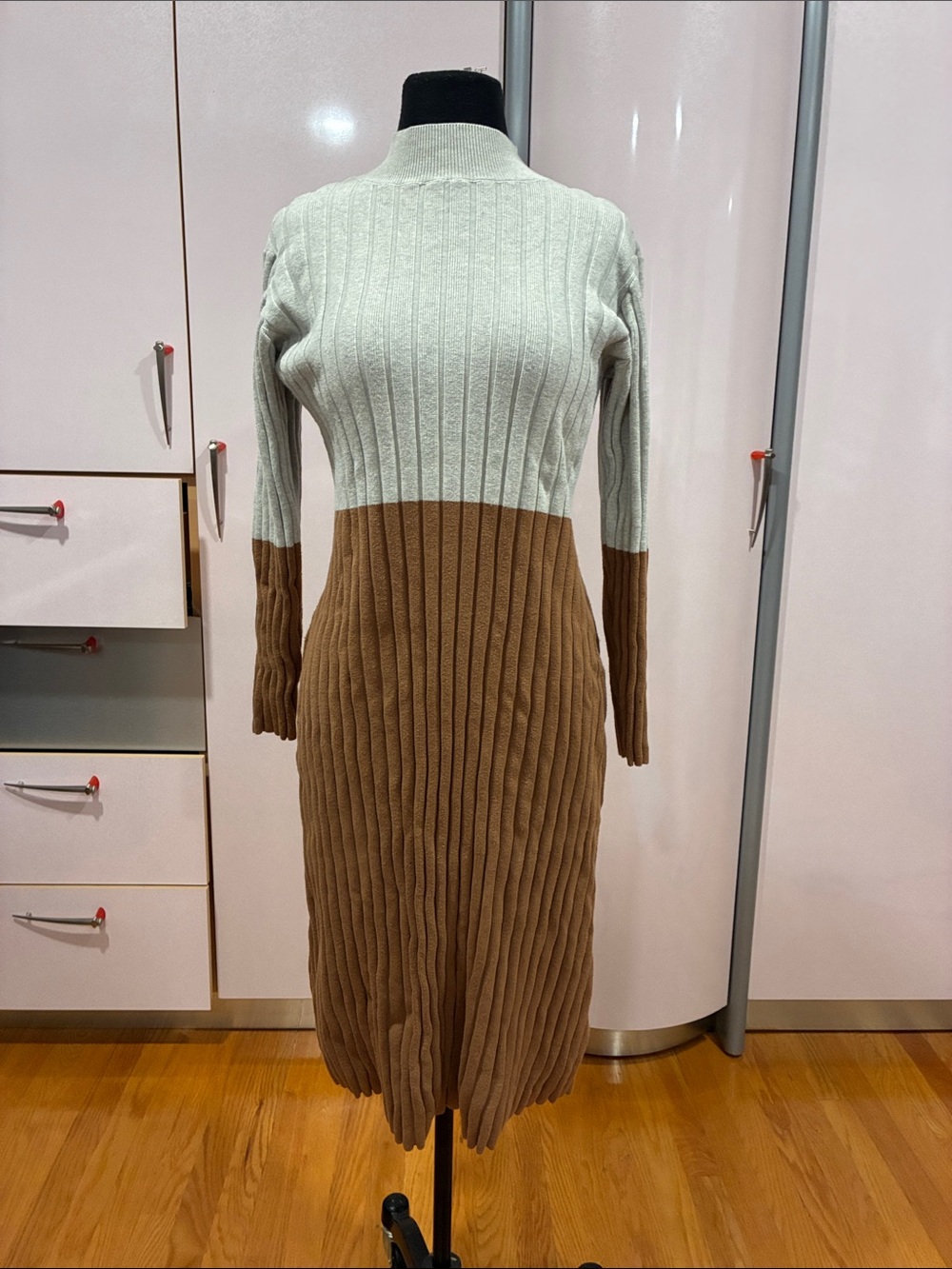 Two-Tone Ribbed Knit Midi Dress in Cream & Brown